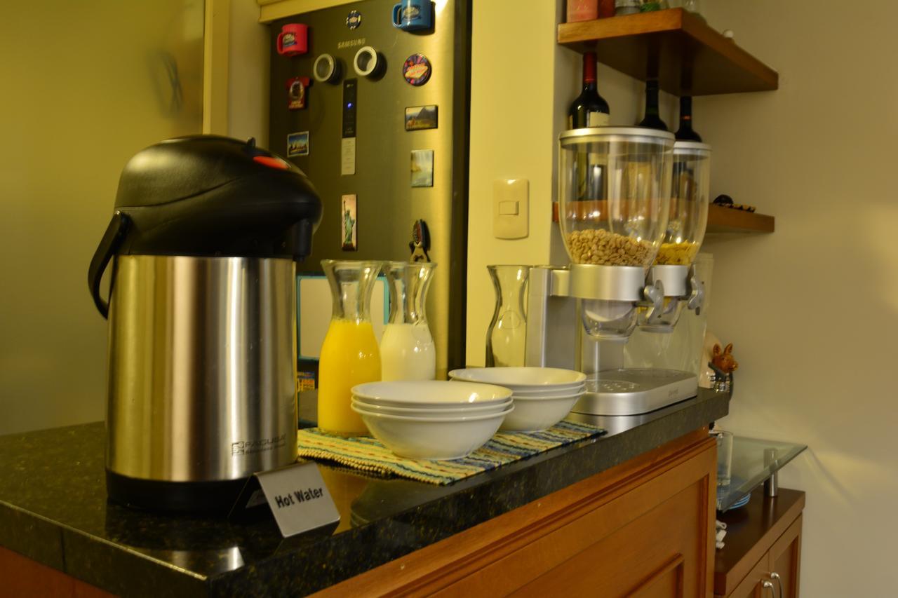 Bed & Breakfast Kangaroo Wasi Airport 2*